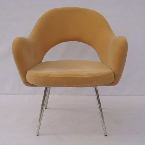 Replica Executive Chair by Eero Saarinen