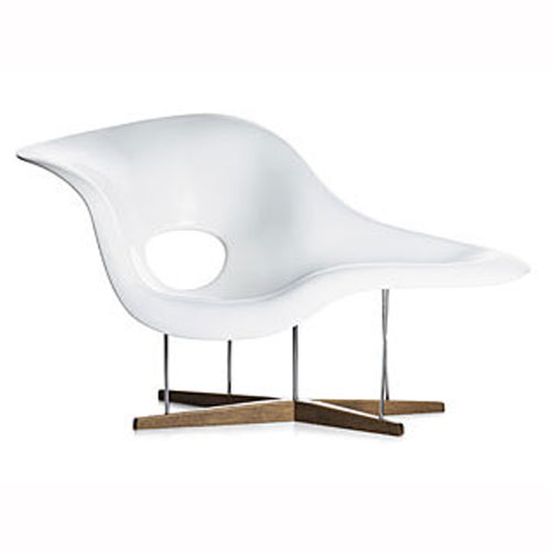 Eames La Chaise