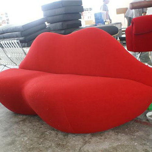 Bocca sofa