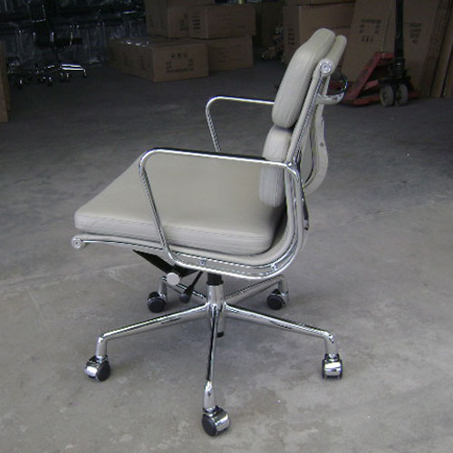 Eames Low Back Softpad Chair